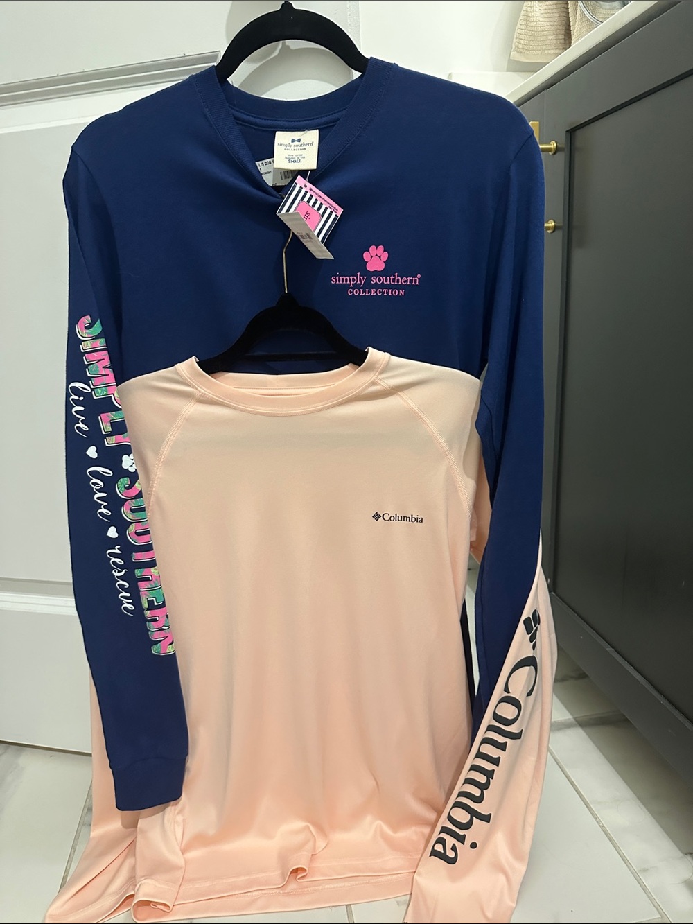 Simply Southern Navy Long-Sleeve Top plus Columbia both Small 💙💗💚
